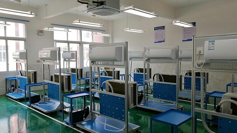 误区一：只看价格，忽视性能